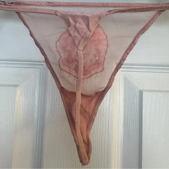 FLEUR DU MAL | FDM x Marilyn Monroe satin-trimmed embroidered tulle thong 3/MED - Picture 8 of 10